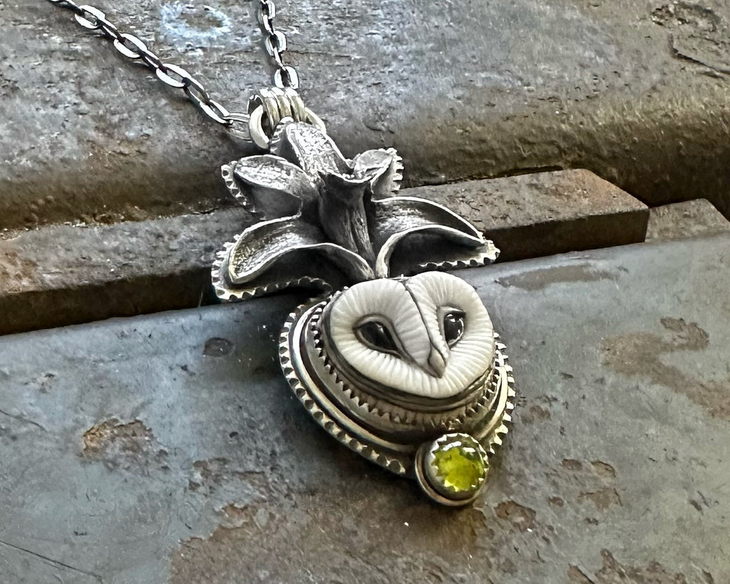Barn Owl with Pinapple Lily and Peridot Necklace