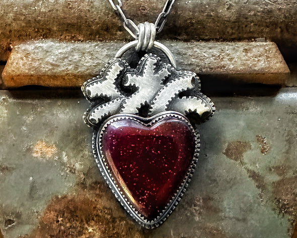 Sparkly Bowlerite Heart