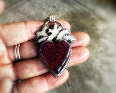 Sparkly Bowlerite Heart