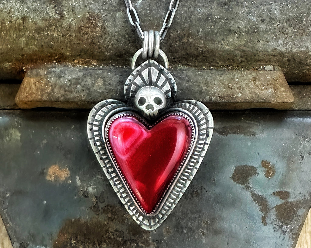 Skully Sacred Heart with Bowlerite Heart