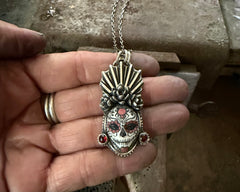 Catrina with Garnets