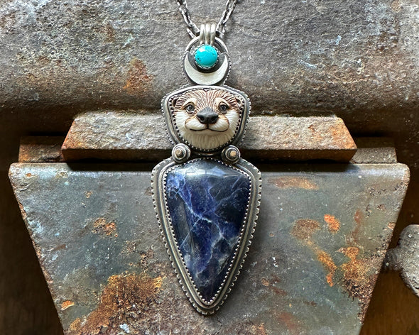 Otter with Sodalite and Turquoise
